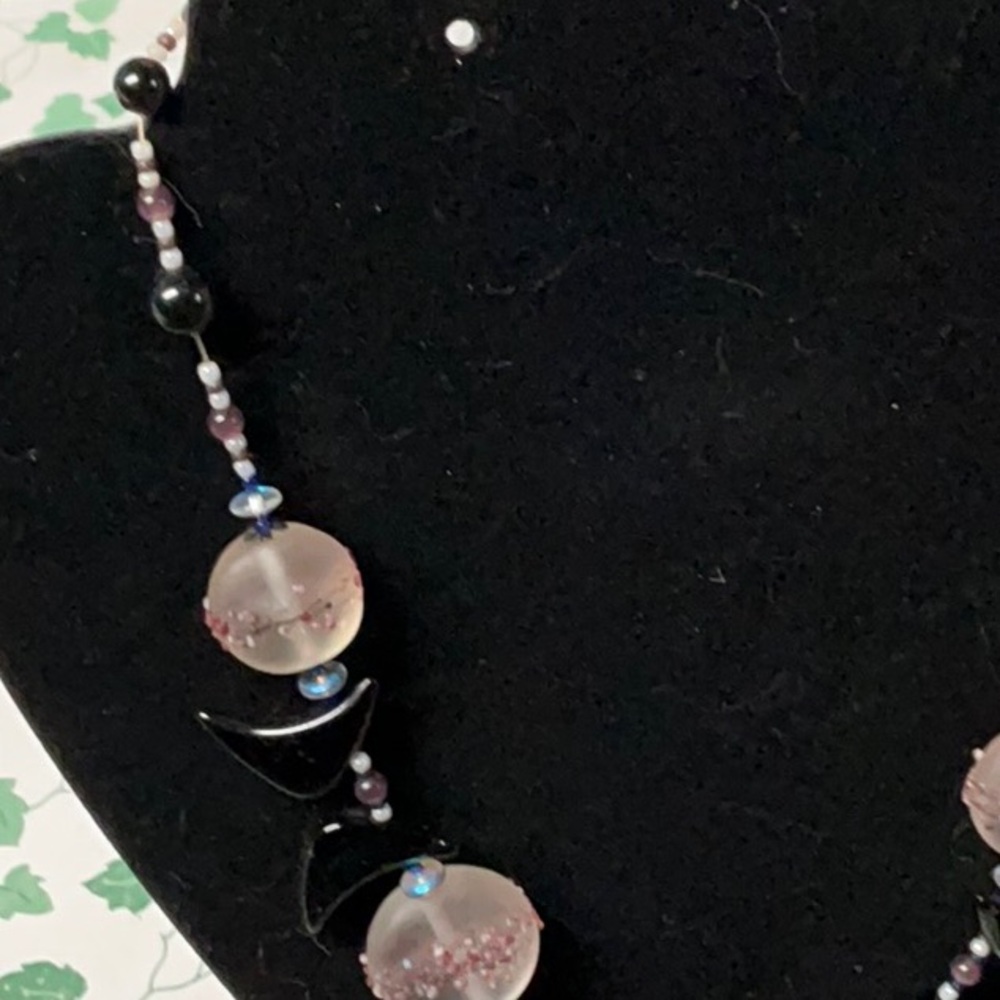 Elegant Black and Pink lampwork & semi-precious beads Jewelry Set - Picture 2 of 3
